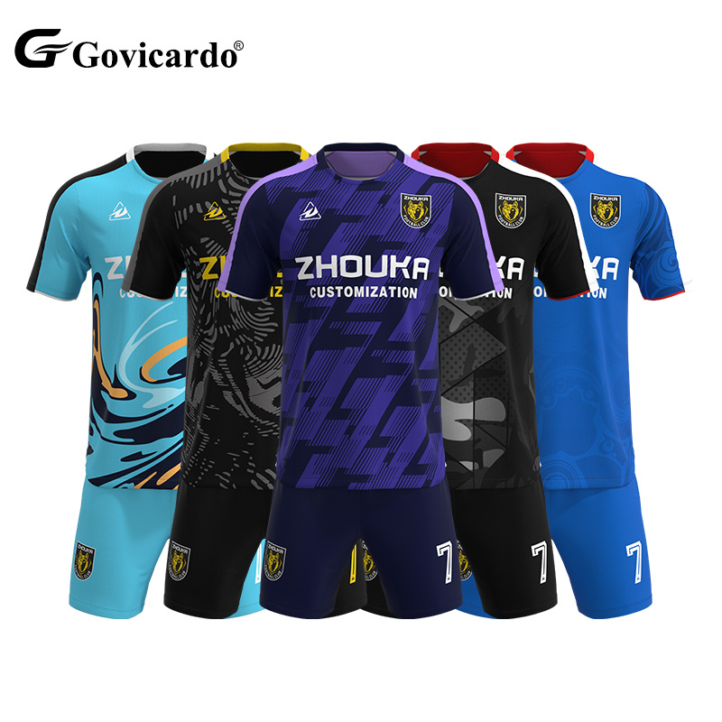 Custom Retro Vintage Jacquard Fabric Soccer Jersey Set Men's Digital Print Team Wear