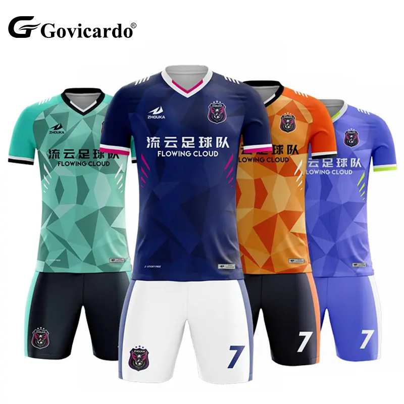 OEM Custom High Quality Polyester Men's Soccer Sport Jersey Set Includes Training Outdoor Football Club Team Uniform Logo Name