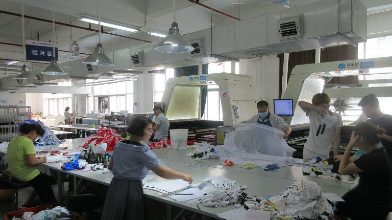 Wholesale White and Orange Customization Zip up Tracksuit Oem Custom Tracksuit for Soccer Club@详情10.jpg