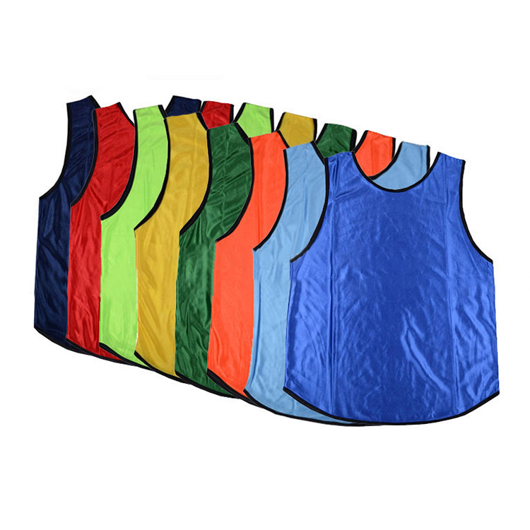 China Wholesale Instock Soccer Pinnies Kids Football Bibs Sports Vest Men's Heated Vest Team Training Automated Cutting