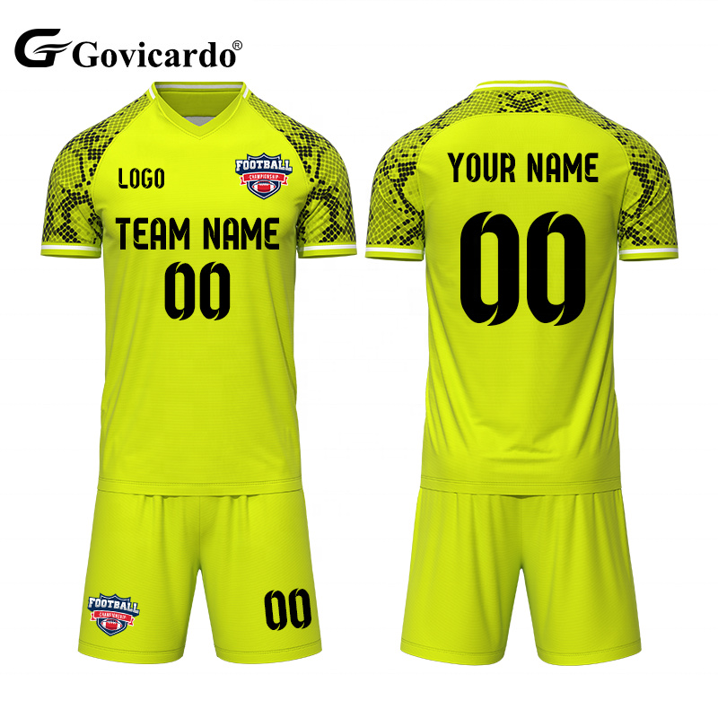 Custom Retro Men's Soccer Wear New Design Sublimated Jacquar