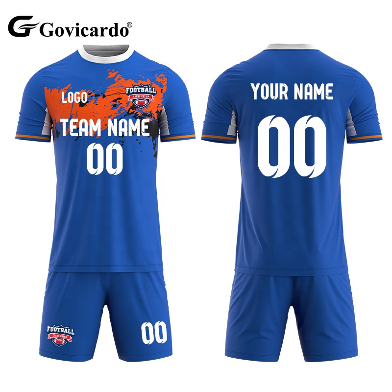 Customized Retro Classic Adult Soccer Uniform Breathable Men's Football Jersey Kits Team Club Logo Sublimated Automated Cutting